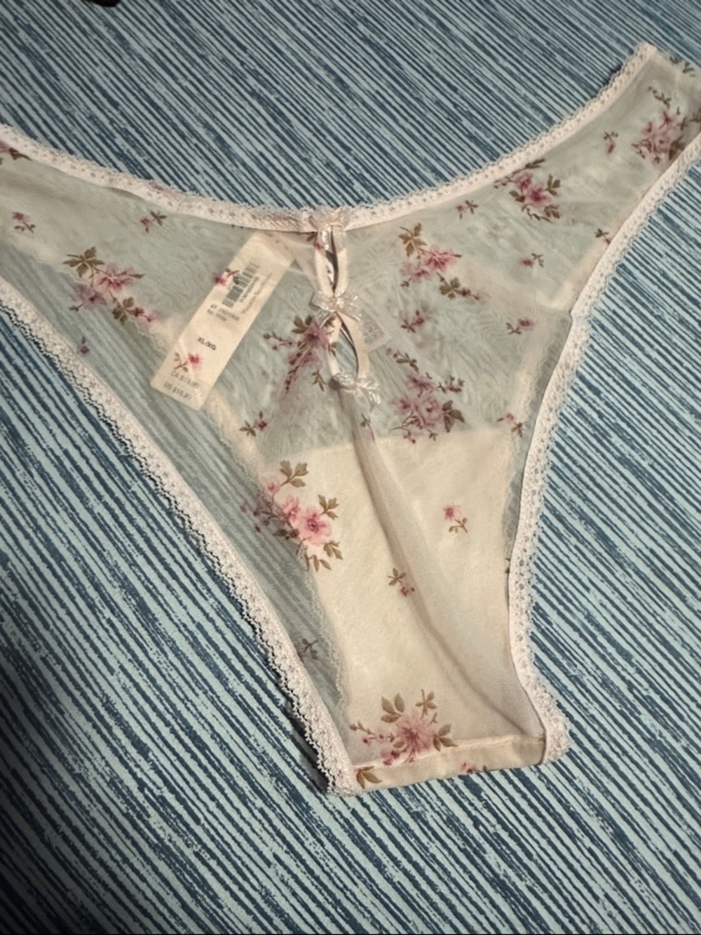 🌻10/$75🌻 Victoria’s Secret - Picture 4 of 5